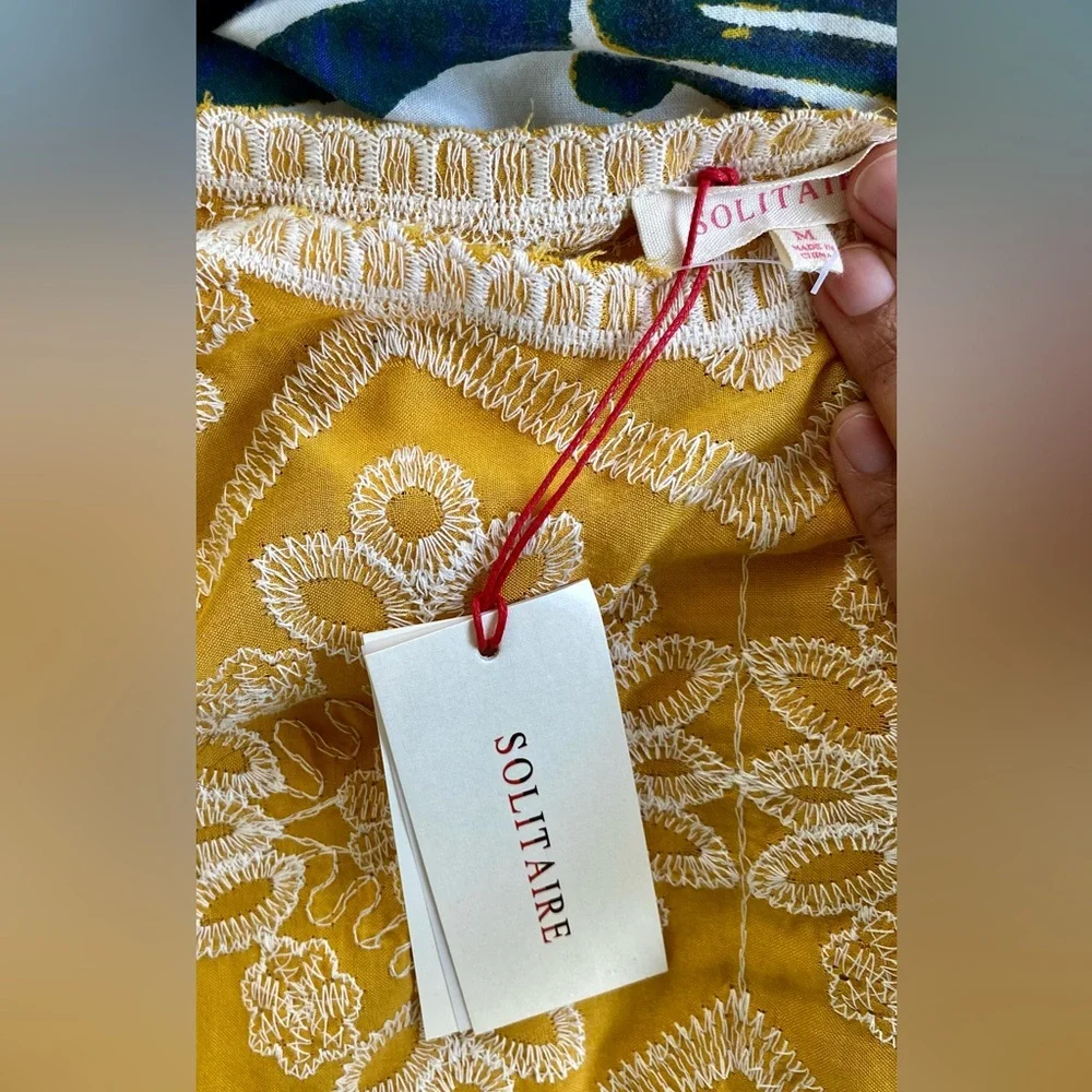 Solitaire Yellow Blouse - Picture 5 of 7